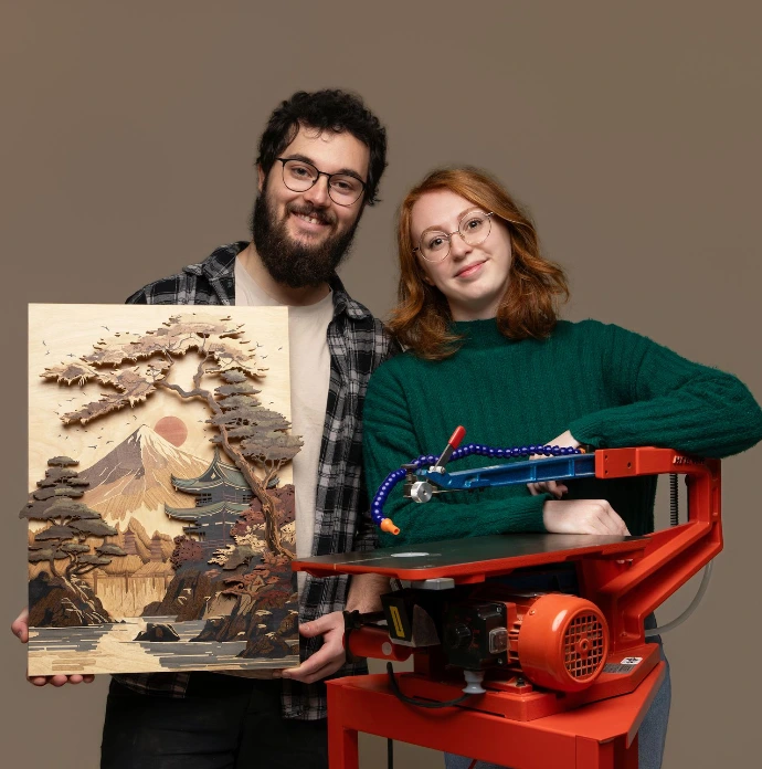 Portrait des artisans de l Atelier Pangea Evan Arnould et Zoé Saleille